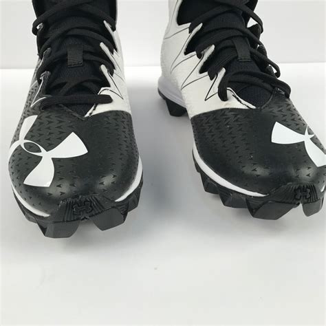 Under Armour High Top Football Cleats | High top football cleats, Under armour high tops ...