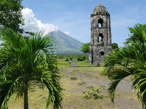 40+ Mayon Volcano And Cagsawa Ruins Philippines Stock Photos, Pictures ...