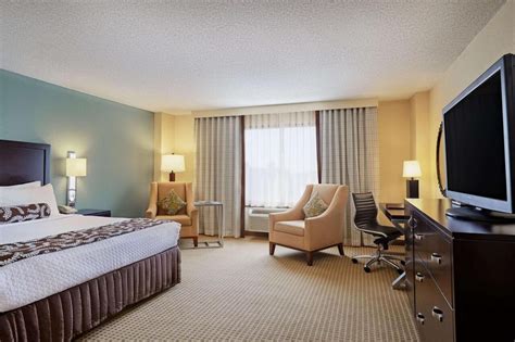 These Are the Best Hotels Near Atlanta Airport for Each Rewards Program