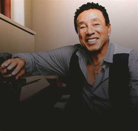 10 Best Smokey Robinson Songs of All Time - Singersroom.com