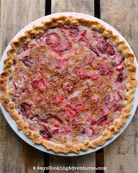 Strawberry Rhubarb Sour Cream Pie