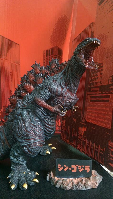 Shin Godzilla Statue