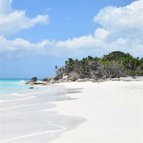 Explore Uninhabited Islands In The Caribbean | Leading Hotels