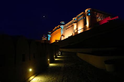 Replica of Amber Fort and Sheesh Mahal in Kolkata