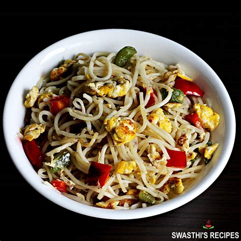 Egg Fried Noodles (Egg Hakka Noodles) - Swasthi's Recipes