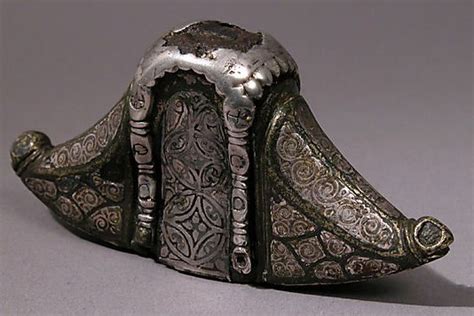 Sword Pommel | Anglo-Saxon | The Metropolitan Museum of Art | Anglo saxon, Swords medieval, Saxon