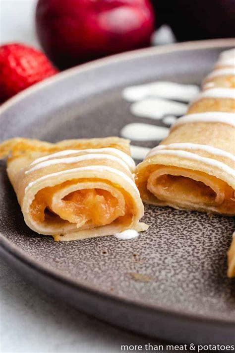 Hungarian Pancakes (Palacsinta Recept)