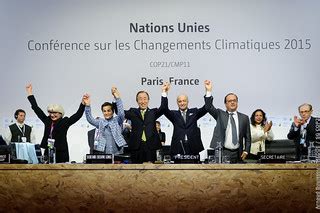 Séance pleinière de la COP21 pour l’adoption de l’accord d… | Flickr