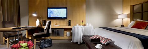 Rooms & Accommodations: SoHo Metropolitan Hotel - Toronto Luxury Hotel, Toronto Boutique Hotel ...