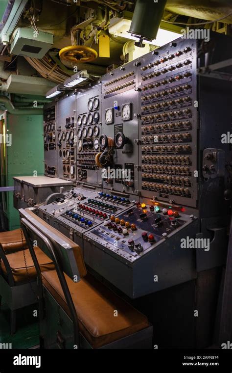 Submarine Control Room Stock Photos & Submarine Control Room Stock Images - Alamy