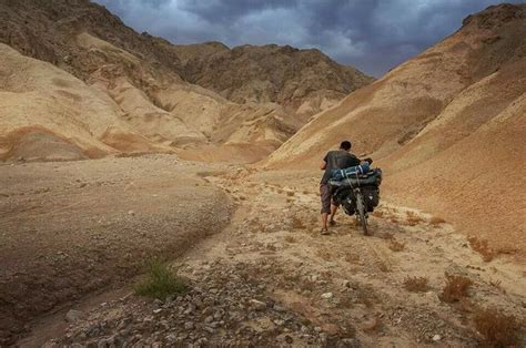 Crossing the Taklamakan desert | Taklamakan desert, Asian continent, Natural landmarks