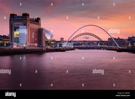 The Newcastle-Gateshead Quayside Stock Photo - Alamy