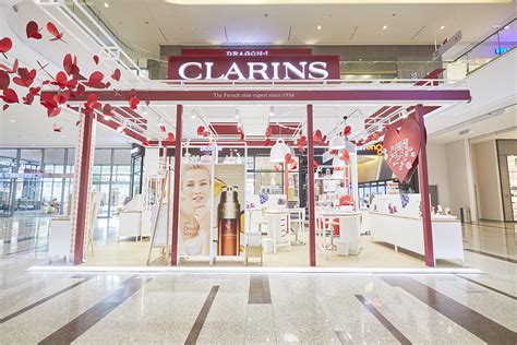 Clarins Opens Kiosk-Style Store - Retail & Leisure International