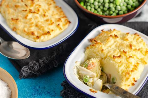 Easy Fish Pie with Mashed Potato Topping - Lost in Food