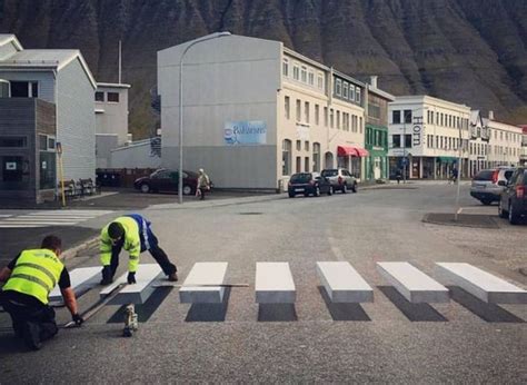 3D Crosswalk in Iceland is a Stunning Optical Illusion