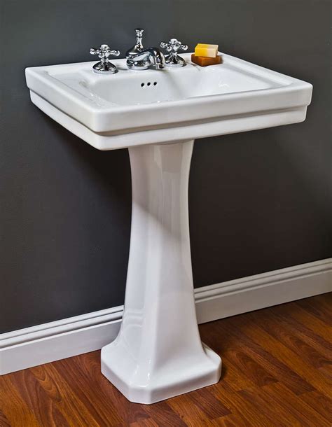 Historic Houseparts, Inc. > Pedestal Sinks > 1920's Classic 23" Wide ...