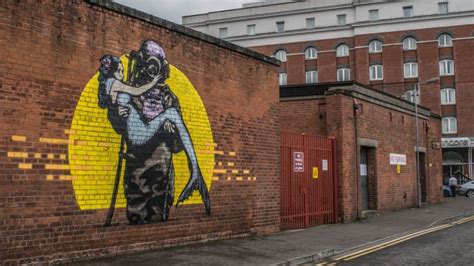 The History of Street Art in Belfast - Juniper Tours