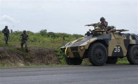 U.S. military trains with Ecuadorians on mounted operations | Article | The United States Army