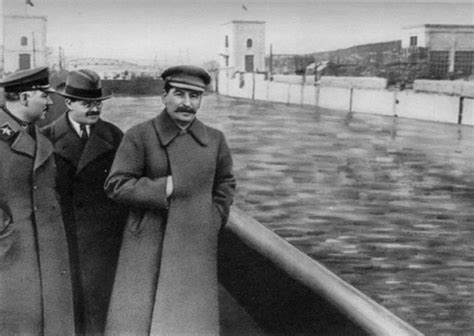 Stalin Photoshop GIF - Stalin Photoshop - Discover & Share GIFs