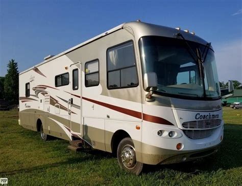 low mileage 2006 Coachmen Aurora 3480DS camper rv for sale