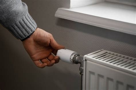 Smart Radiator Valves for Smart Thermostats (Best Options) - Smarthomeopolis