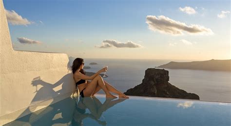 Top 20 Santorini Hotels with Infinity Pool - Online Booking - Santorini View