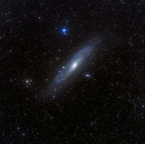 Andromeda Galaxy (M31, NGC 224) | Telescope Live