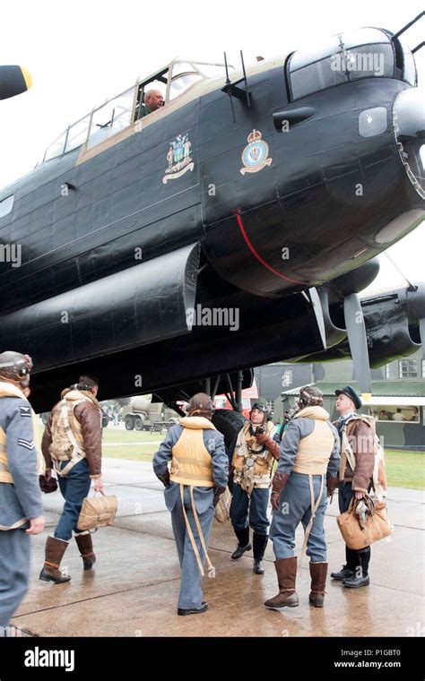 Avro Lancaster bomber crew 1944 Stock Photo - Alamy