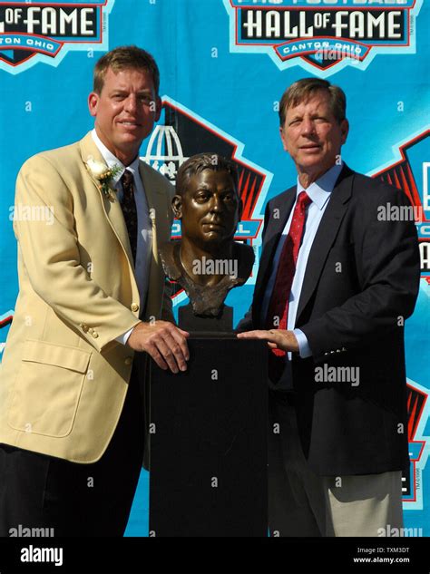 Troy Aikman and presenter Norv Turner, former Dallas Cowboys Assistant ...