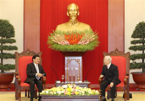 Party, State and NA leaders host visiting Lao PM