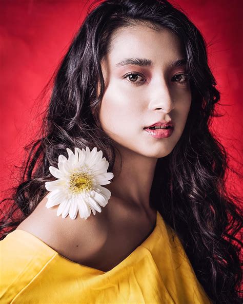 Suhana Thapa | Biography, Age, Height, Education, Boyfriend - Trending Net Nepal