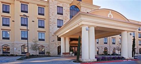 COMFORT INN & SUITES DALLAS MEDICAL-MARKET CENTER (Texas): opiniones y precios