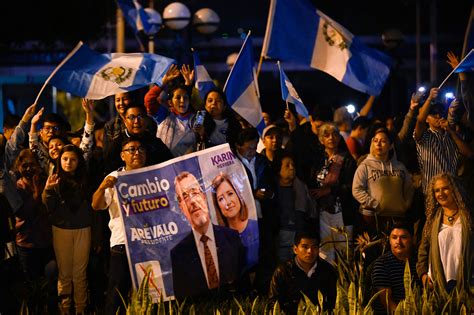 Venezuela y Brasil saludan elección de Bernardo Arévalo como próximo ...