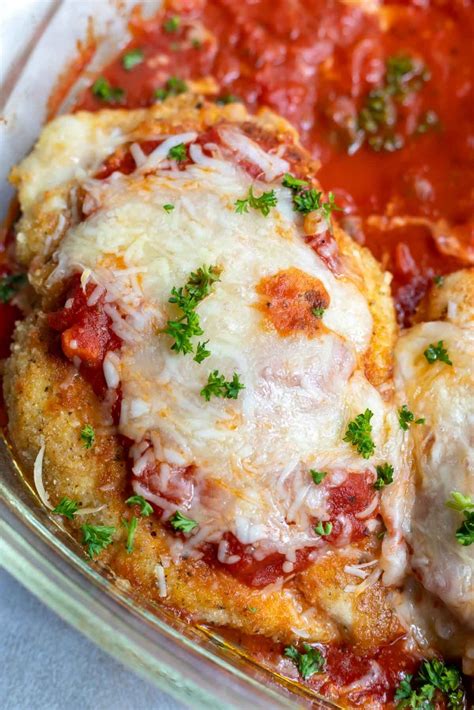 EASY 30 MINUTE CHICKEN PARMESAN ★ WonkyWonderful