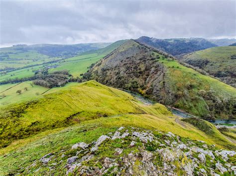 Dovedale 10-Mile Circular Walk (+ Thorpe Cloud) | Peak District - Becky the Traveller