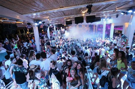 Mykonos Party: Information about the nightlife in Mykonos island