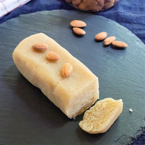 Homemade Marzipan (Almond Paste) | RecipeLion.com