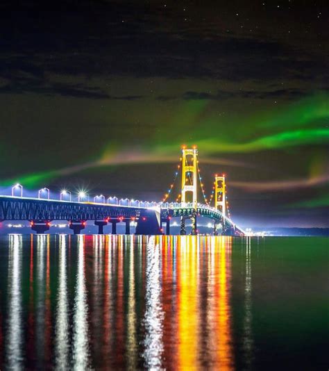 Mackinaw Bridge. | Aurora