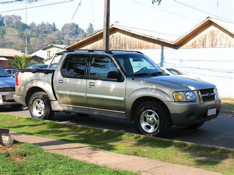 2003 Ford Explorer Sport Trac XLT Automatic 4dr 4x4 5-spd auto w/OD