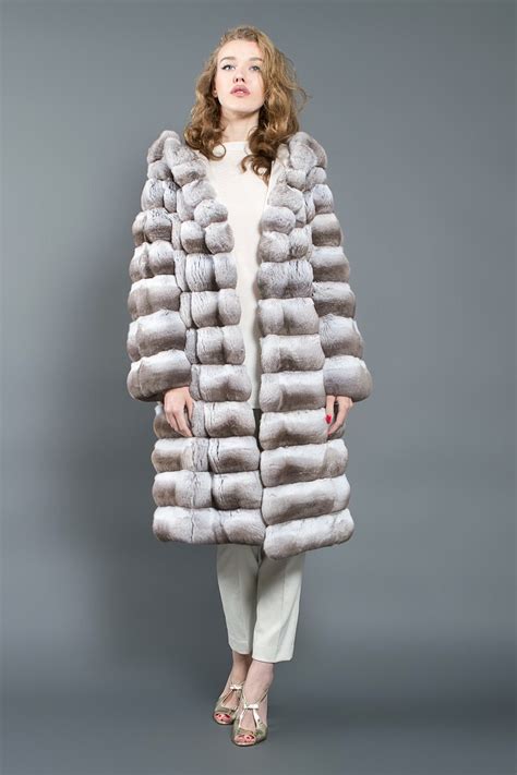 Beige Chinchilla Fur Coat with Hood for women – Fur Caravan