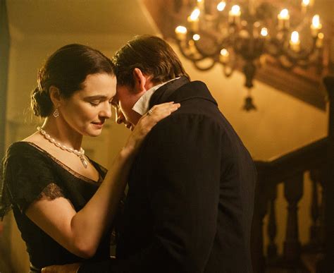 Cinematic Releases: My Cousin Rachel (2017) - Reviewed