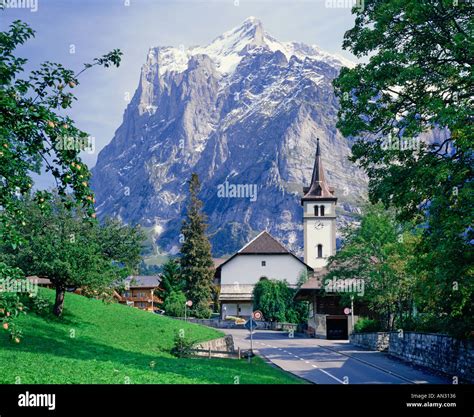 Alpine village of Grindelwald Switzerland Stock Photo: 1388853 - Alamy