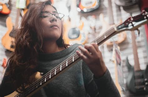 7 Underused Tips On How To Write A Bass Solo - BassOx