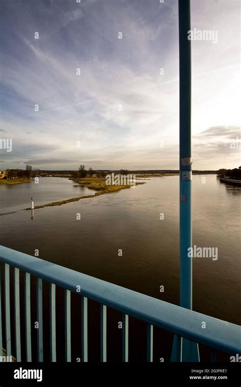 Oder river, bridge Stock Photo - Alamy