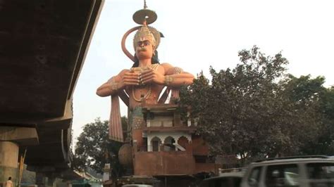 Delhi HC orders probe into trust which built famous Hanuman statue in Karol Bagh