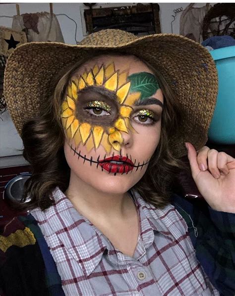 40+ Scarecrow Makeup Ideas For Halloween - The Glossychic | Scarecrow makeup, Scarecrow ...