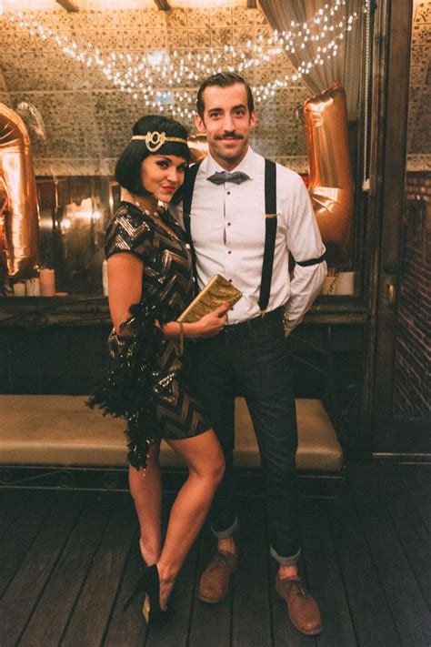 Roaring 20's Halloween couple#20s #couple #halloween #roaring | Gatsby party outfit, Roaring 20s ...