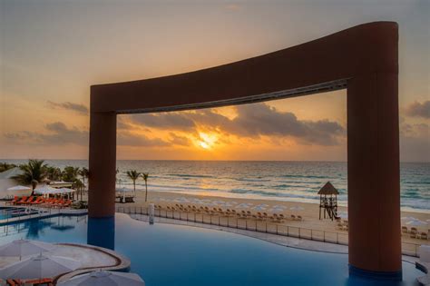 Beach Palace-All Inclusive , Cancun - Reviews, Photos, Maps, Live webcam