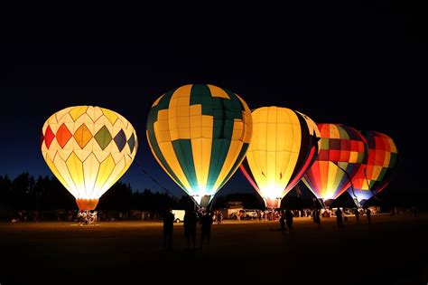 Balloon Glow - New Jersey Lottery Festival of Ballooning