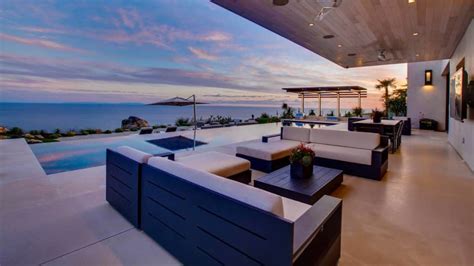 $50 Million Malibu Mansion Joins Crowded Market for Lavish Spec Homes ...